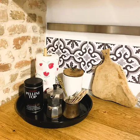Casina Centotrecento-romantic & Quite Apartment- Bologna